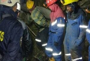 Mineros atrapados en Colombia rescatados vivos