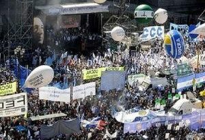 Movimientos argentinos protestan contra la inflación especulativa