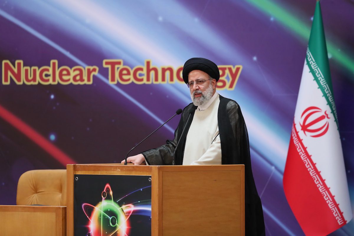 Presidente de Irán: La reactivación del acuerdo nuclear está sujeta a la finalización de la investigación del OIEA
