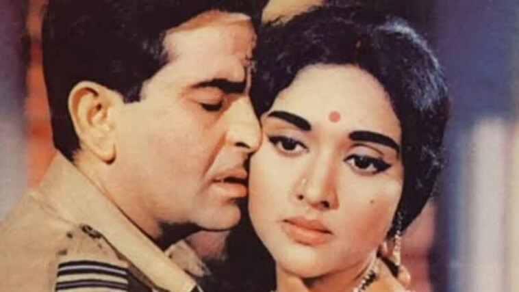 Raj Kapoor le suplicó a la abuela de Vyajytimala que le permitiera usar un traje de baño en Sangam