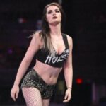 Saraya (Paige) dice que Vince McMahon, Stephanie y Triple H pensaron que iba a morir cuando consumía cocaína y bebía mucho.