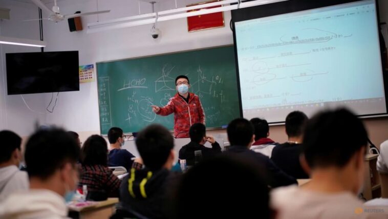 Shanghái reabrirá todas las escuelas el 1 de septiembre mientras persisten los temores de cierre