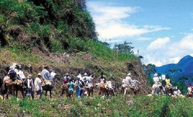 Violencia en municipio Almaguer desplaza a campesinos colombianos