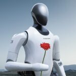 CyberOne tiene brazos y piernas que le permiten caminar como un humano real, mientras que el androide está equipado con tecnología de IA que le permite detectar 45 emociones humanas.