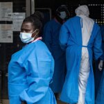 A medida que se propaga el ébola, los médicos internos de Uganda se declaran en huelga por la seguridad