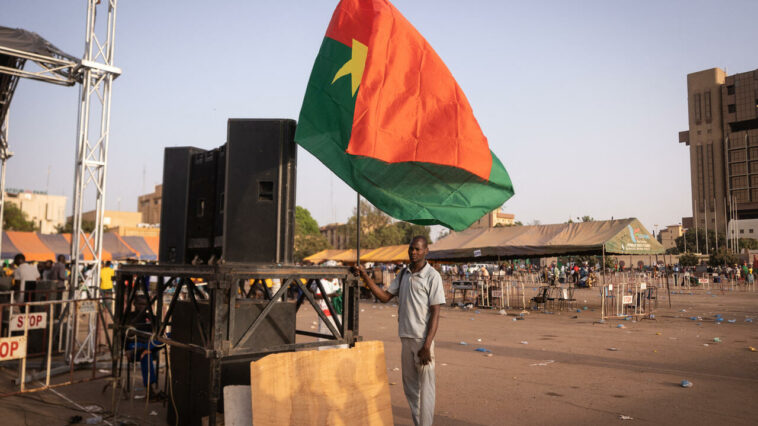 Al menos 35 civiles muertos y 37 heridos en ataque en Burkina Faso, según gobierno