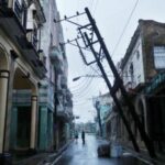Centro del huracán Ian sale de Cuba por Puerto Esperanza