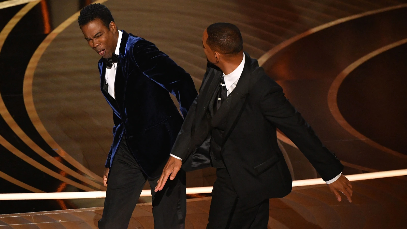 Chris Rock reacts to Will Smith’s apology for the Oscars Schiaffo: “Fuck the video of the hostage, it hurts”