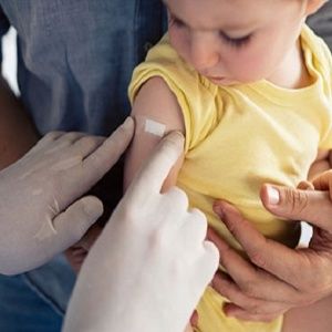 Comienza vacunación de niños menores de 5 años contra el COVID-19 en Perú