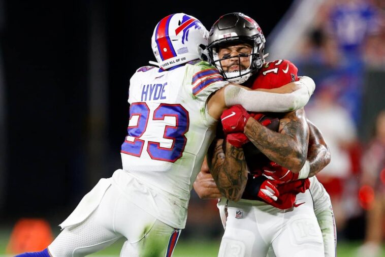Cómo la defensa agotada de este Bills se ve afectada por la lesión en el cuello de Micah Hyde que terminó la temporada