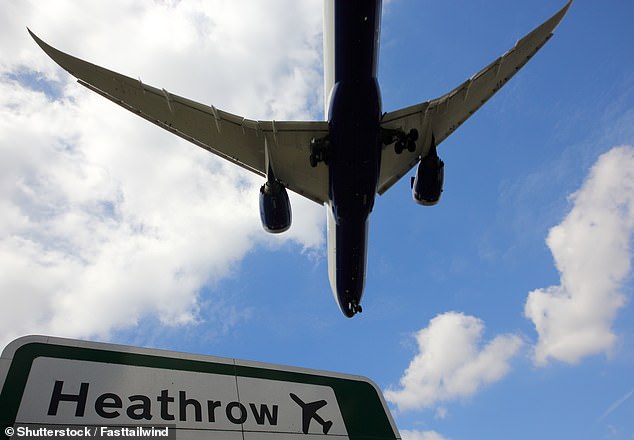 Dos aviones chocaron entre sí en Heathrow esta noche mientras rodaban (imagen de archivo)