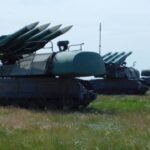 Fuerzas de defensa aérea ucranianas lanzan misil sobre Zaporizhzhia