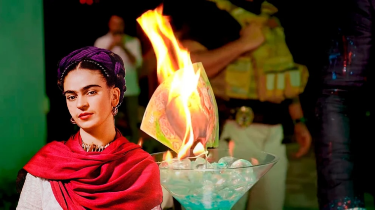 INDIGNACIÓN EN MÉXICO: Empresario de Miami quema obra de arte de Frida Kahlo con ceremonia completa con mariachis