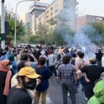 Irán bloquea el acceso a Internet, se reportan decenas de muertos mientras crecen las protestas de Amini