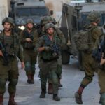 Israel asalta el campo de Yenín y rodea una casa palestina