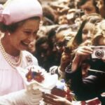 La reina Isabel II y la forma del vestir poderoso del siglo XX