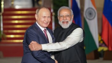 La relación militar de la India con Rusia no va a desaparecer, "perdurará durante décadas", dice un analista.
