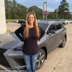 Michelle Reynolds, de 48 años, fue reportada como desaparecida el jueves después de que le dijo a su esposo que iba a salir a buscar comida.  Su camioneta Lexus fue ubicada más tarde en Nueva Orleans, con sus pertenencias aún adentro.