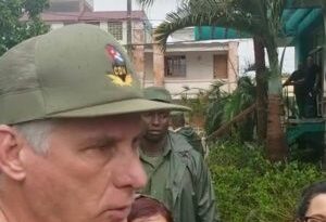 Presidente de Cuba confía en capacidad de recuperación de pobladores