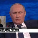 Putin dice que es 'imposible' aislar a Rusia y promete cortar el suministro de gas y petróleo