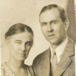 El arqueólogo estadounidense Arthur Kinglsey Porter (en la foto de la izquierda con su esposa Lucy) desapareció de una isla irlandesa en 1933, dando comienzo a un misterio que aún captura la imaginación hasta el día de hoy.