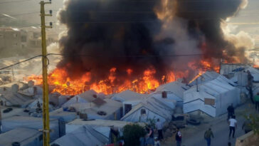 100 familias sirias desplazadas por incendio en campamento en Líbano