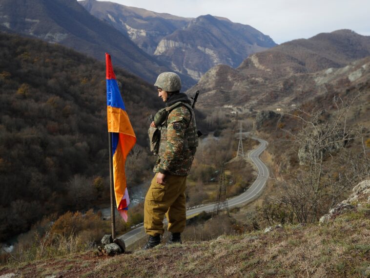 Armenia y Azerbaiyán acuerdan una misión civil de la UE junto a la frontera