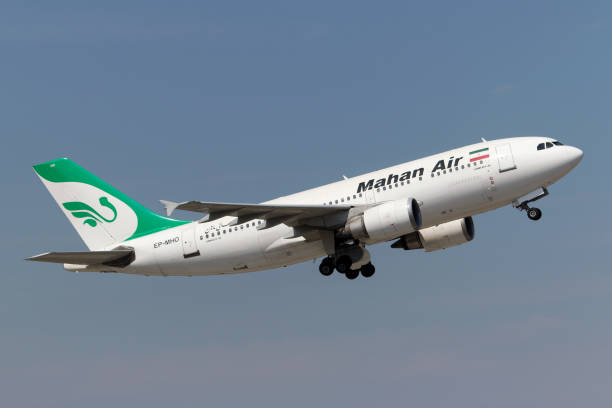 Avión de Irán llega sano y salvo a China tras falso aviso de bomba