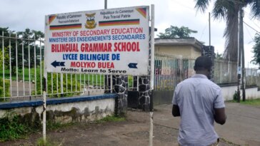 Biya de Camerún ordena la aplicación de la ley de bilingüismo