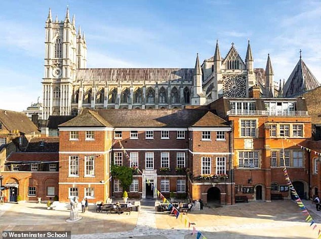 La escuela privada de Londres, Westminster, que con frecuencia encabeza la tabla, volvió a estar en la cima