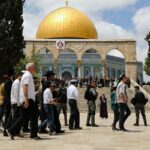 Cientos de israelíes asaltan el complejo Al-Aqsa de Jerusalén para la festividad judía