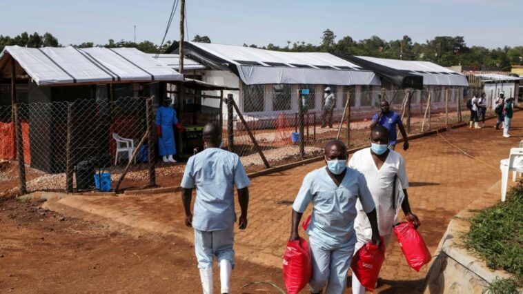 Cuarta trabajadora sanitaria de Uganda muere a medida que se propaga el ébola