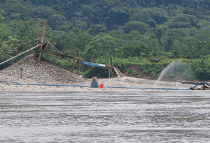Defensoría del Pueblo de Perú pide al Gobierno renovar estado de emergencia en Amazonía