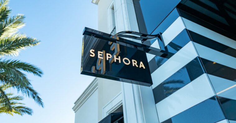 Fans de la belleza, regocíjense: Sephora finalmente se lanza en el Reino Unido