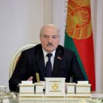 La UEFA no ha descartado tomar más medidas contra Bielorrusia después de que el país desplegara tropas con las fuerzas rusas cerca de Ucrania el lunes por orden del presidente Alexander Lukashenko.
