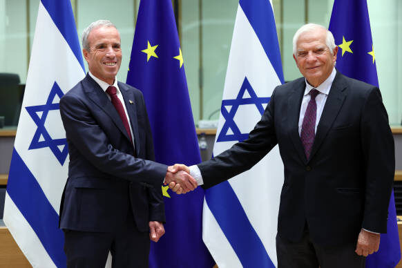 Las conversaciones UE-Israel se reinician después de una década en medio de las protestas de los grupos de derechos humanos