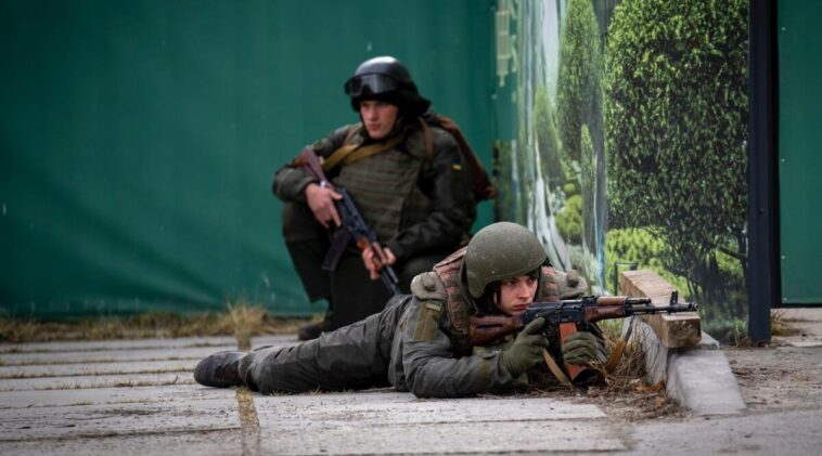 Las tropas ucranianas reclaman ganancias en la región anexada a Rusia