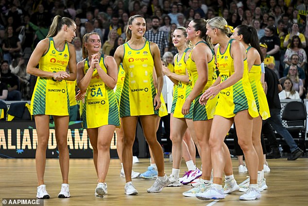 'Sin división': los netballers estrella de Australia respondieron a Gina Rinehart después de que ella retiró sensacionalmente su patrocinio de $ 15 millones, negando las sugerencias de una 'división' entre los jugadores