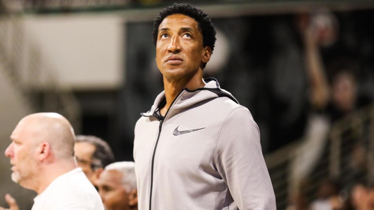 Neiman Marcus está vendiendo un juego de dos contra dos contra Scottie Pippen, Scotty Pippen Jr. en el catálogo de Navidad
