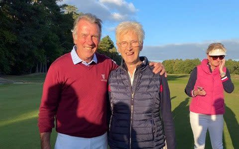 Ochenta y siete años gana el prestigioso título de golf de Woodhall Spa