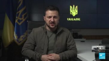 Zelensky de Ucrania reclama un rápido retroceso de las tropas rusas en dos frentes