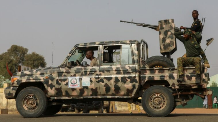 Hombres armados secuestran a más de 100 en el estado de Zamfara en Nigeria