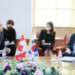 (LEAD) S. Korea, Canada to sign agreement on supply chains of key minerals