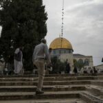 Al-Khatib: 'La prohibición de viajar de Israel no detendrá mi defensa de la mezquita de Al-Aqsa'