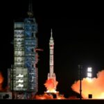 China lanza misión tripulada a estación espacial Tiangong