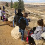 El ejército israelí detiene y vigila a activistas escolares