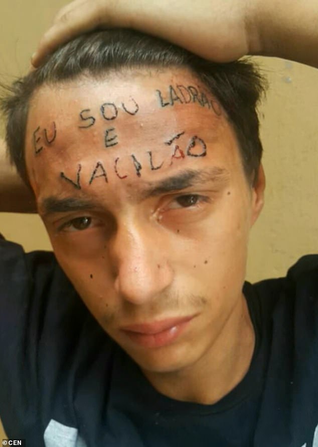 El tatuador y su vecino se filmaron riéndose mientras tatuaban la confesión en la frente de Ruan Rocha da Silva (en la foto), entonces de 17 años, en junio de 2017.