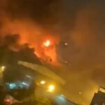 Irán: Manifestantes incendian casa de Jomeini