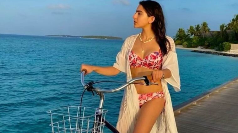 La foto del traje de baño de Sara Ali Khan y la leyenda 'inteligente' de las vacaciones junto al mar ganan a Saba Ali Khan Pataudi