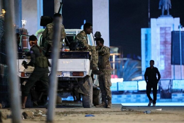 Security forces patrol near the Hayat Hotel after an attack by Al-Shabaab fighters in Mogadishu on 20 August, 2022.